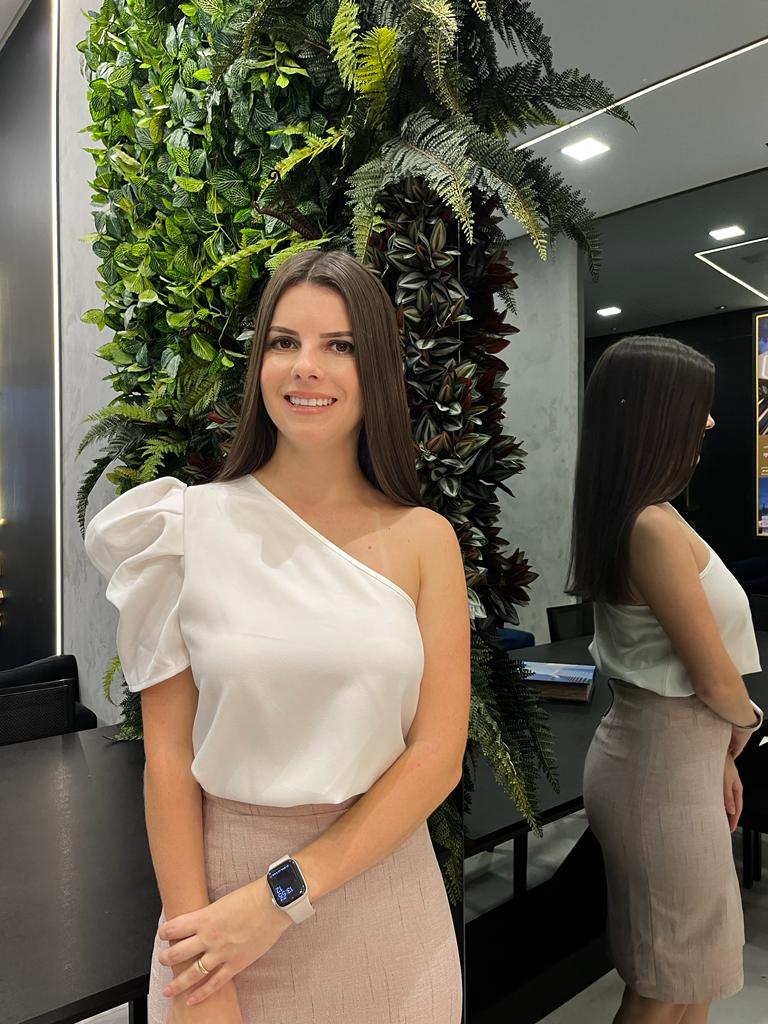 Camila se tornou assessora financeira e hoje ajuda outras mulheres