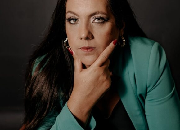 Cristiane Marquesi descobriu sua veia empreendedora desde cedo e hoje usa sua experiência para ajudar outras pessoas Cristiane Marquesi descobriu sua veia empreendedora desde cedo e hoje usa sua experiência para ajudar outras pessoas